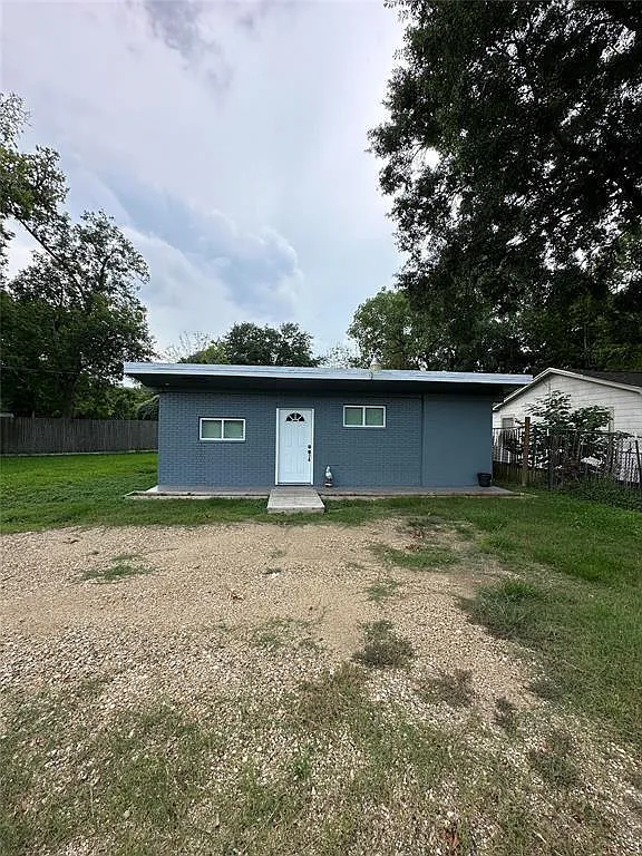 1 bed, 1.0 bath, 540 sqft, $1,150 — Photo 2