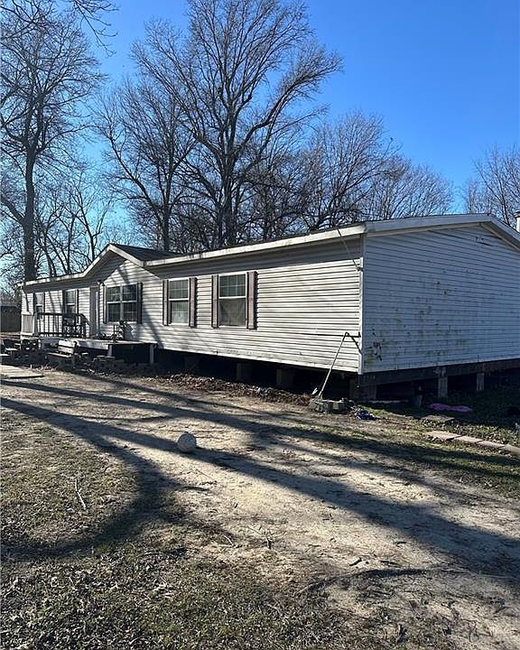 2nd image of 7909 SE River Rd
