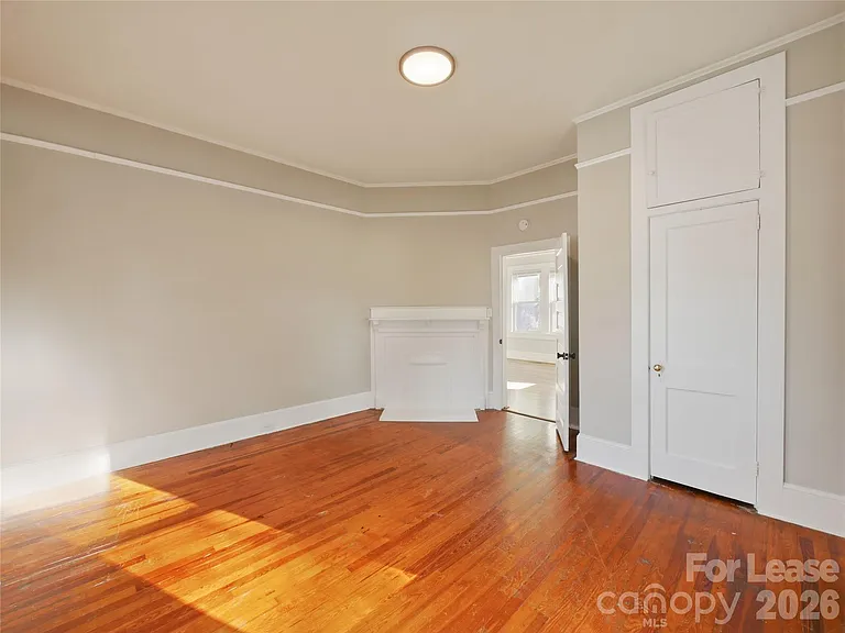 303 York Ave — Photo 13