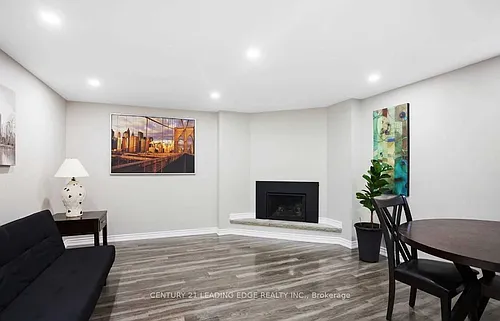 125 Ashridge Ct Photo 1