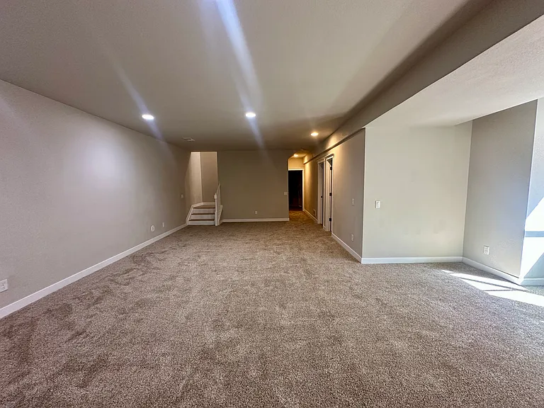 9402 E 58th Pl — Photo 14