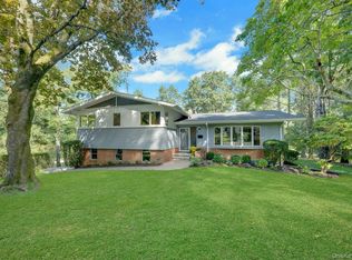 1 Leone Close, Scarsdale, NY 10583