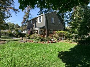 7222 Janet Pl, Falls Church, VA 22046
