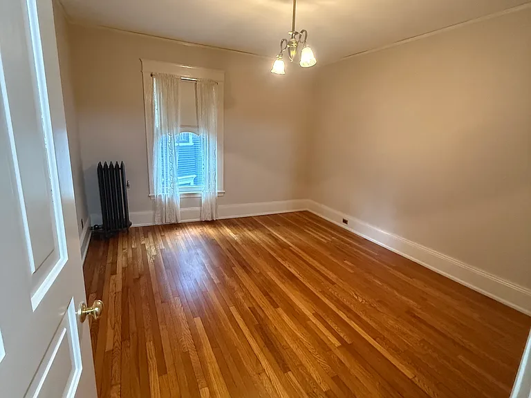 344 College Ave SE — Photo 10