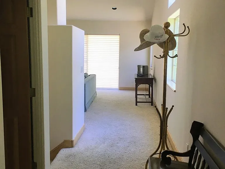 314 Ski Way — Photo 2