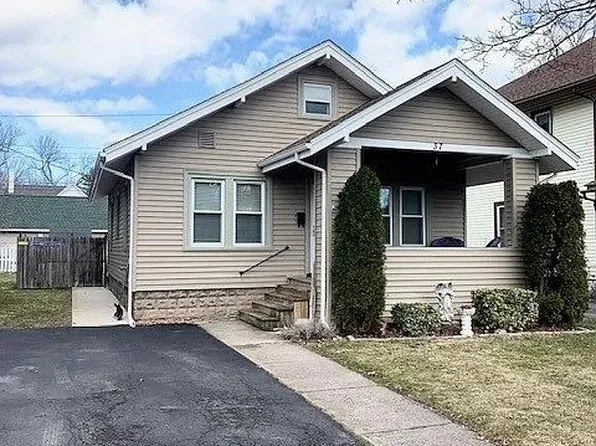 37 Regent St, Lockport, NY 14094