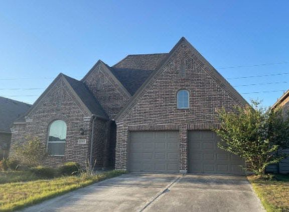 2nd image of 2405 Olive Forest Ln