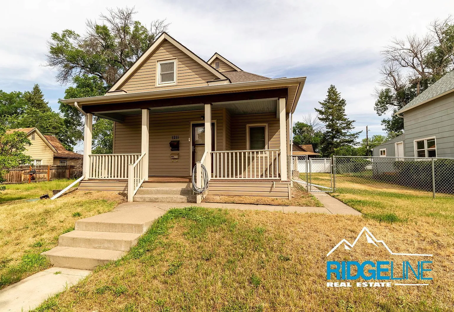 3 bed, 2.0 bath, 1980 sqft, $1,895 — Photo 1