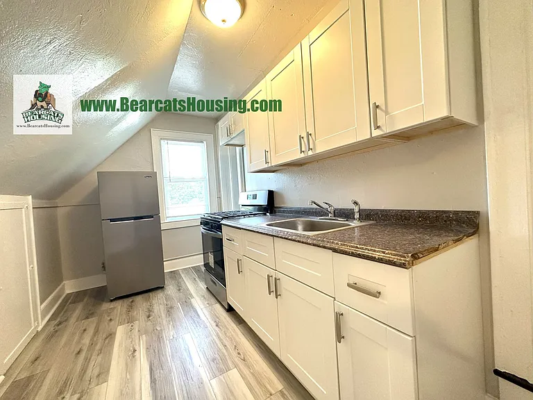 82 Walnut St — Photo 9