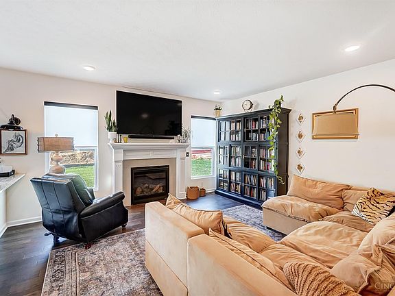 5th image of 4105 Highlands Ln