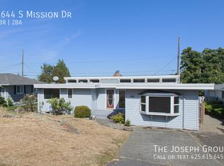7644 S Mission Dr, Seattle, WA 98178