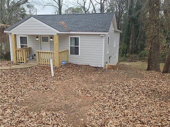 2nd image of 172 Polar Rock Rd SW