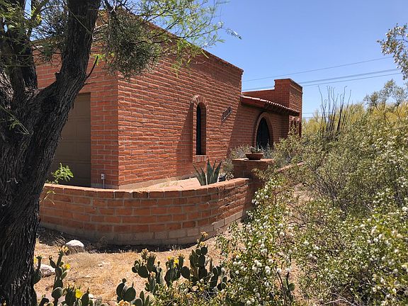 3rd image of 4710 E Avenida Del Cazador