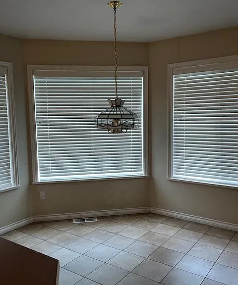 930 Robins Pl — Photo 18