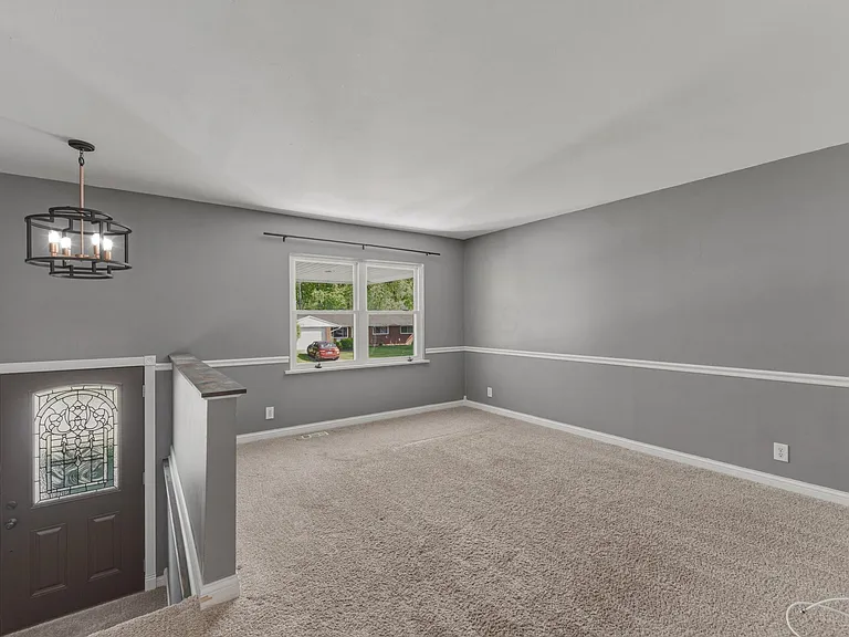 291 Hawthorne Rd — Photo 14