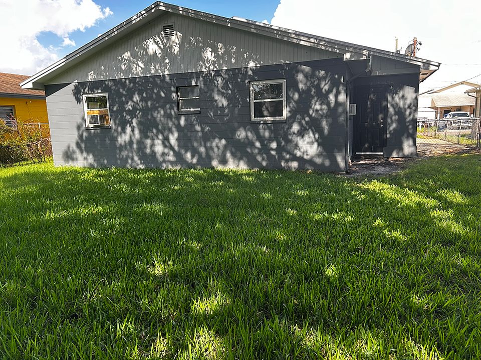 A very large, fenced-in backyard is private to this unit only. It is not shared with the front unit.