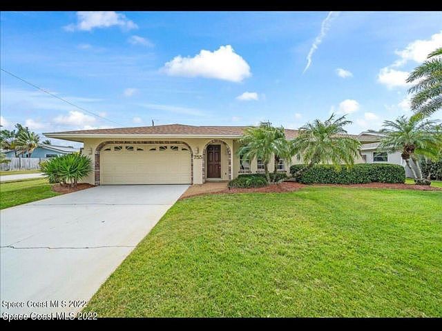 1st image of 755 Verbenia Dr