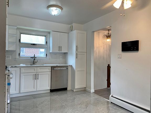 3rd image of 16015 16th Ave Floor 2