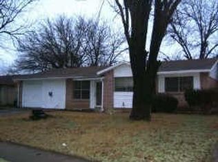 1203 Glynn Oaks Dr, Arlington, TX 76010