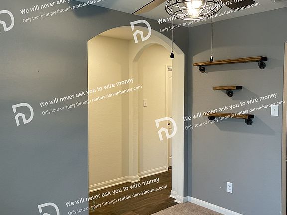 4th image of 204 Continental Ave