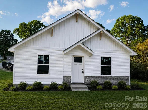 1034 Walnut St, Albemarle, NC 28001