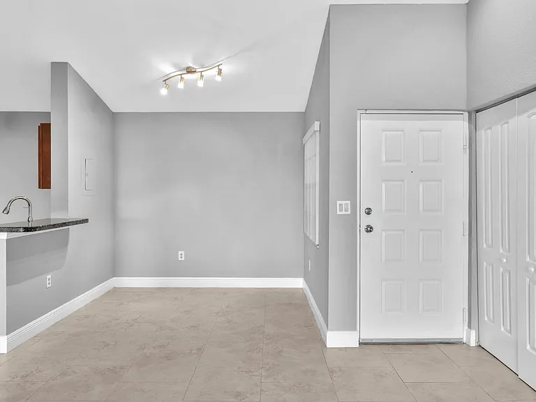 2881 N Oakland Forest Dr #307 — Photo 25