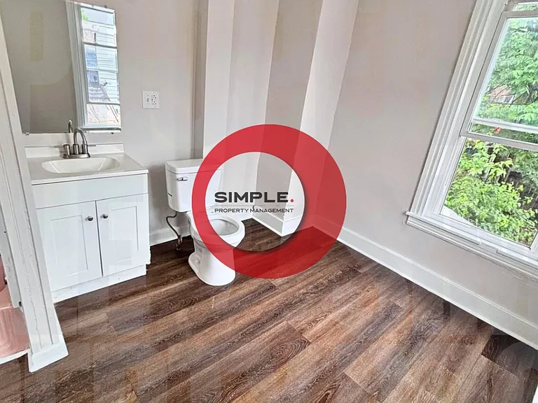 137 Wunder St — Photo 5