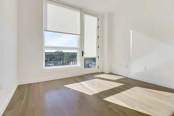 Rented by Artur Gutman, LREB | media 4