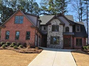1st image of 2670 Hartridge Dr SW