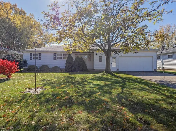 1037 W 37th St, Lorain, OH 44052