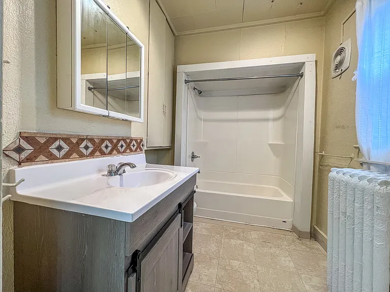 915 Pine St #1 — Photo 7