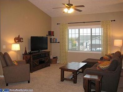 2nd image of 7915 Mandalay Dr