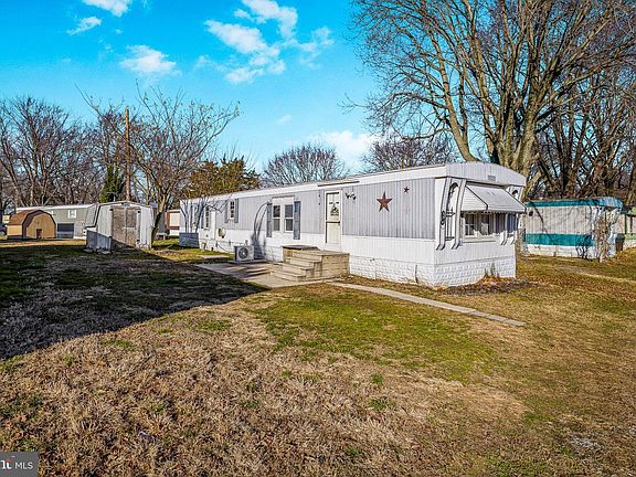 3rd image of 1131 S Bay Rd Trailer 20