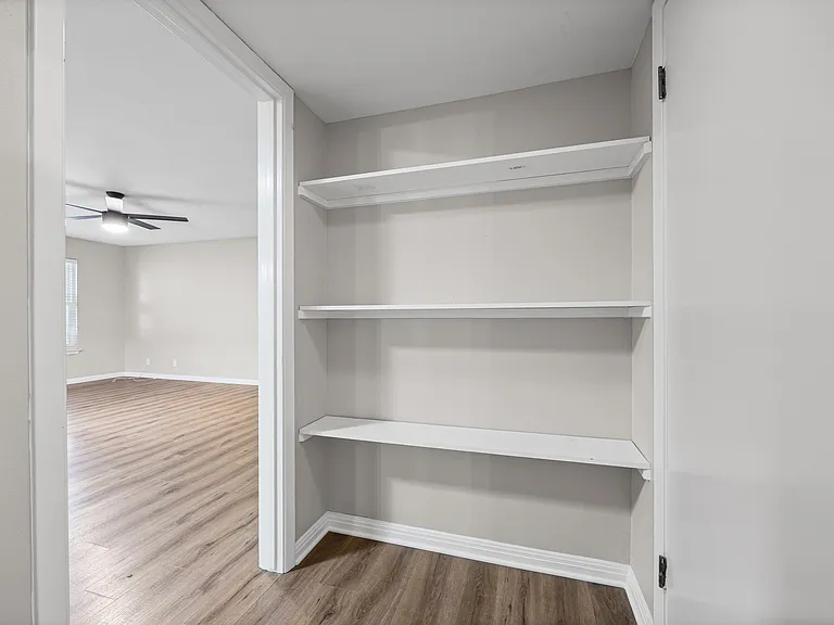 1240 Barton Hills Dr #105 — Photo 11