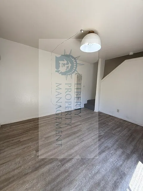 1 bed, $1,050 — Photo 2