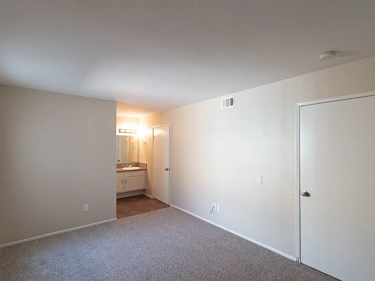 Ironwood Apartments — Photo 64