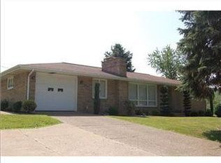 1005 Sunview Ave, Jeannette, PA 15644