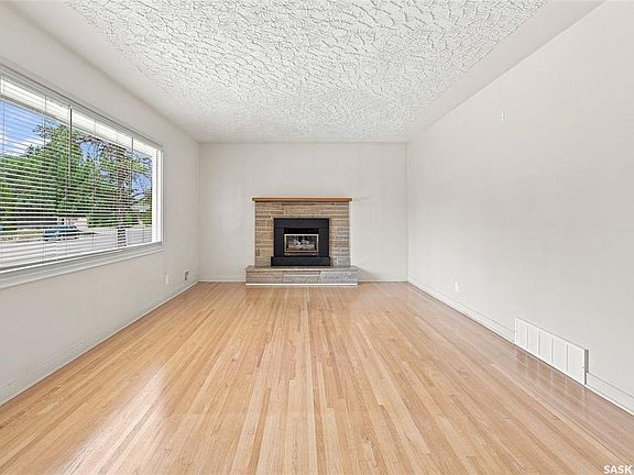 4th image of 2409 York AVENUE