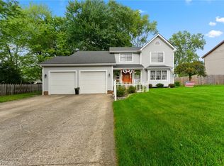 2048 Shetland Ln, Youngstown, OH