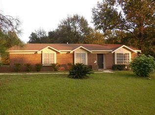 6701 Merlin Dr, Mobile, AL 36619
