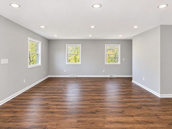 5th image of 7322 Hutchinson Rd