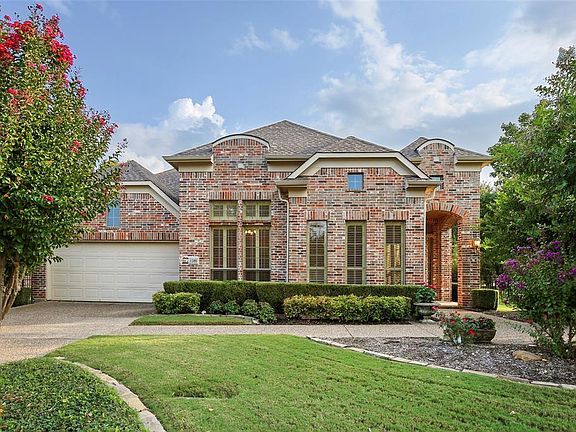 3rd image of 1200 Stoneoak Dr