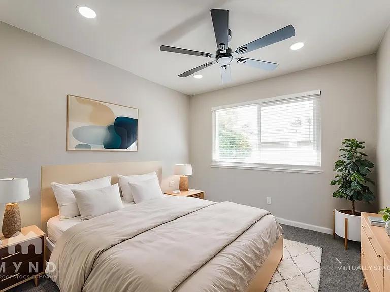 905 Carro Dr #4 — Photo 4