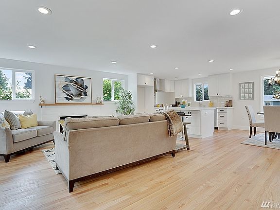 5th image of 2112 N 187th St