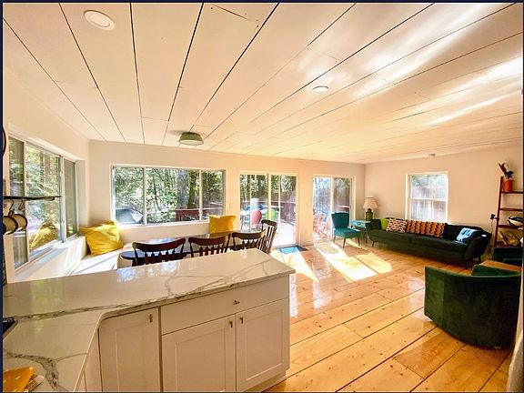 2nd image of 336 Waterfalls Road Ext