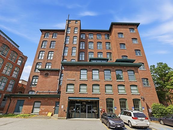 2nd image of 200 Market St APT 510
