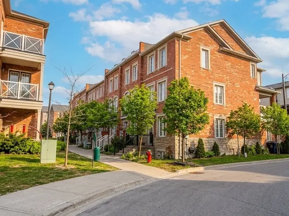 41 Odoardo Di Santo Cir, Toronto, ON M3L 0G4