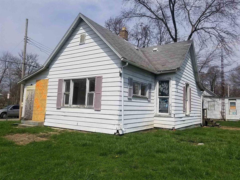 2nd image of 800 S Burlington Dr
