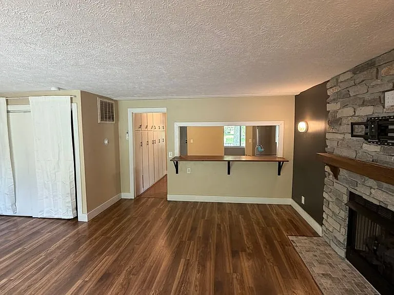 600 Dadson Dr — Photo 12