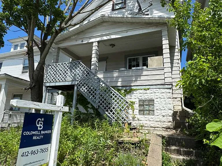 1520 Woodmont Ave — Photo 1